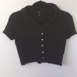 Black collar button up shirt